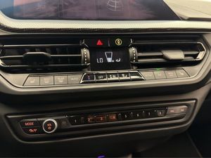 BMW 118 bild 22
