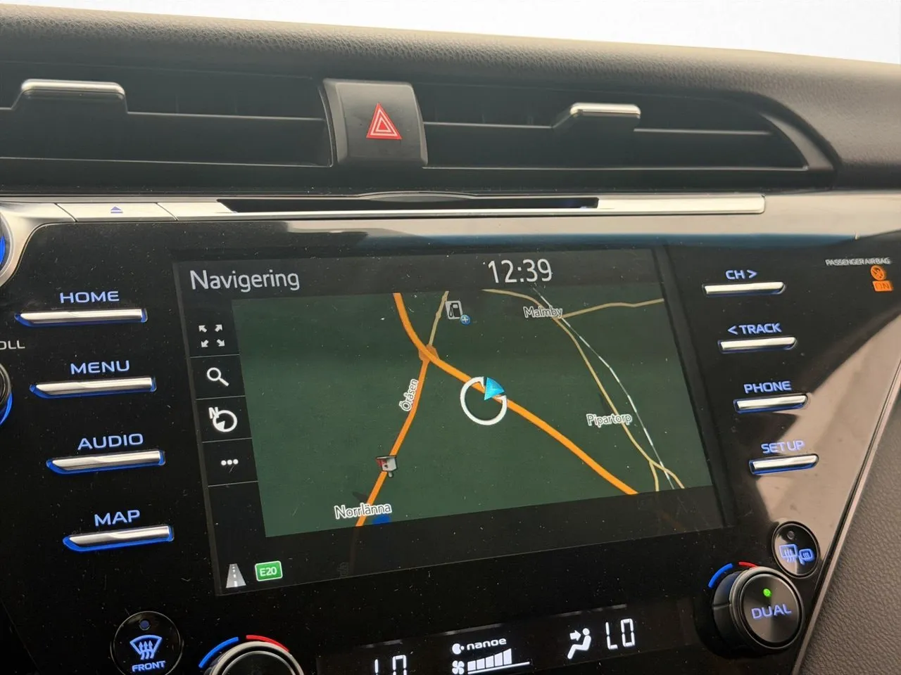 Vehicle image 22