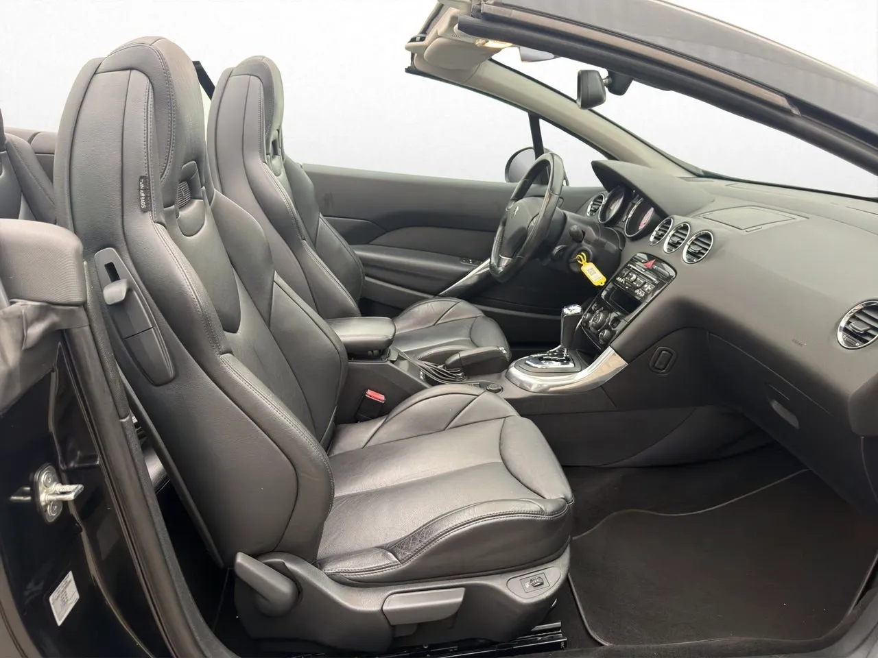 Vehicle image 21