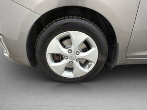 Kia Carens bild 26