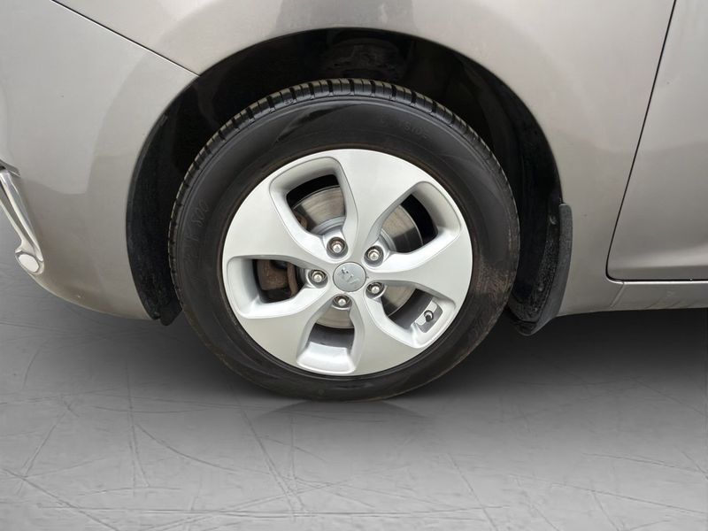 Kia Carens bild 26