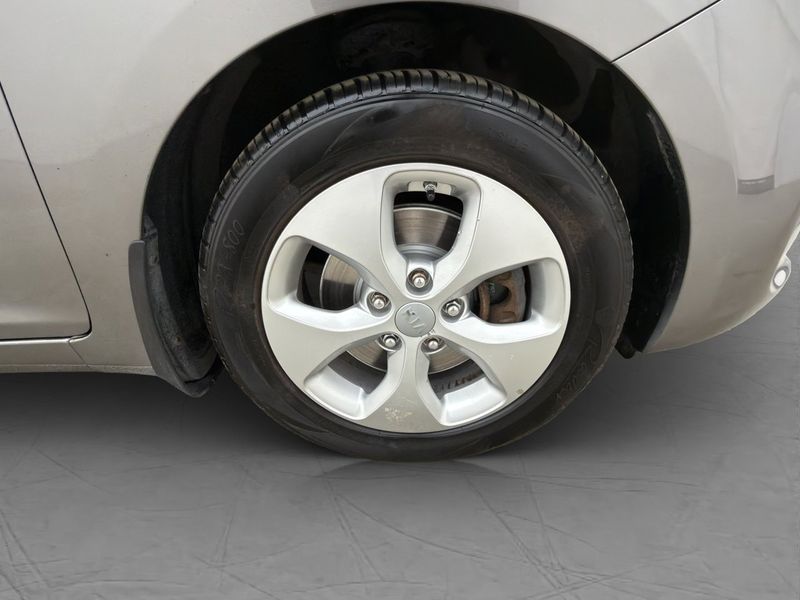 Kia Carens bild 29