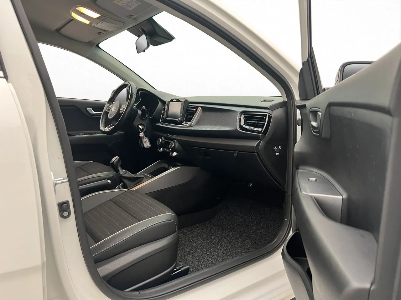 Vehicle image 22