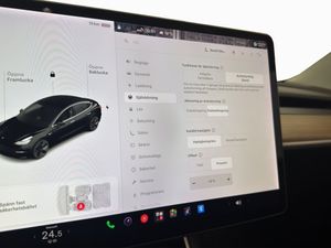Tesla Model 3 bild 22