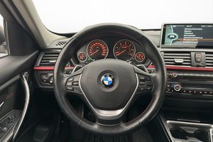 BMW 320 bild 10