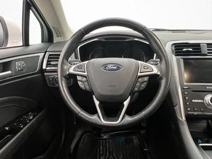 Ford Mondeo bild 17