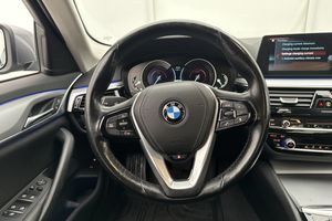 BMW 530 bild 10