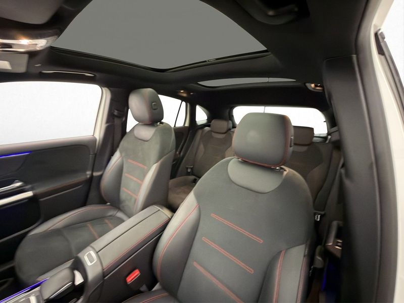Mercedes GLA250 bild 11