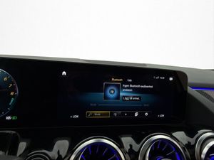 Mercedes GLA250 bild 22