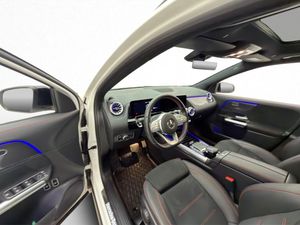 Mercedes GLA250 bild 10