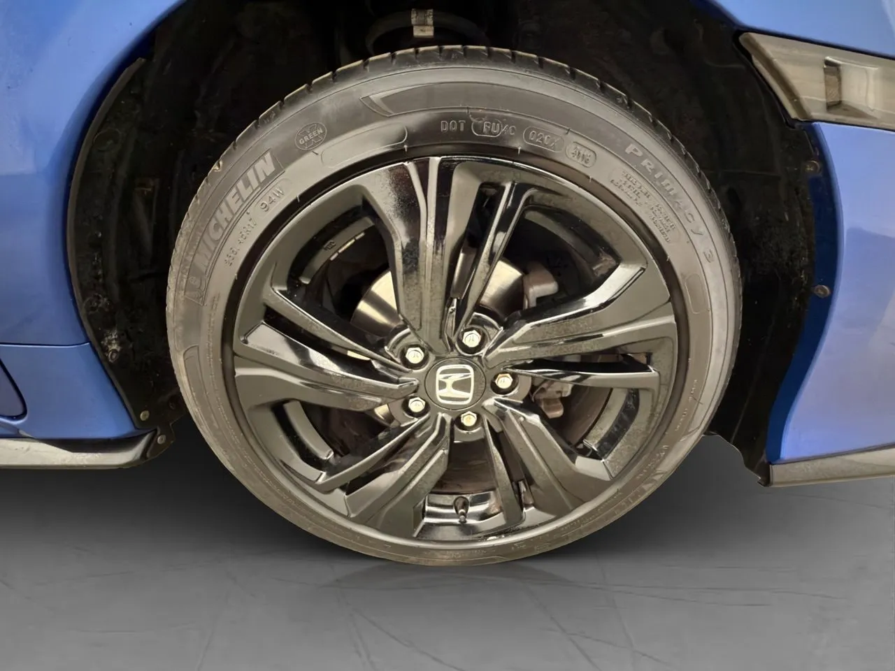 Vehicle image 30