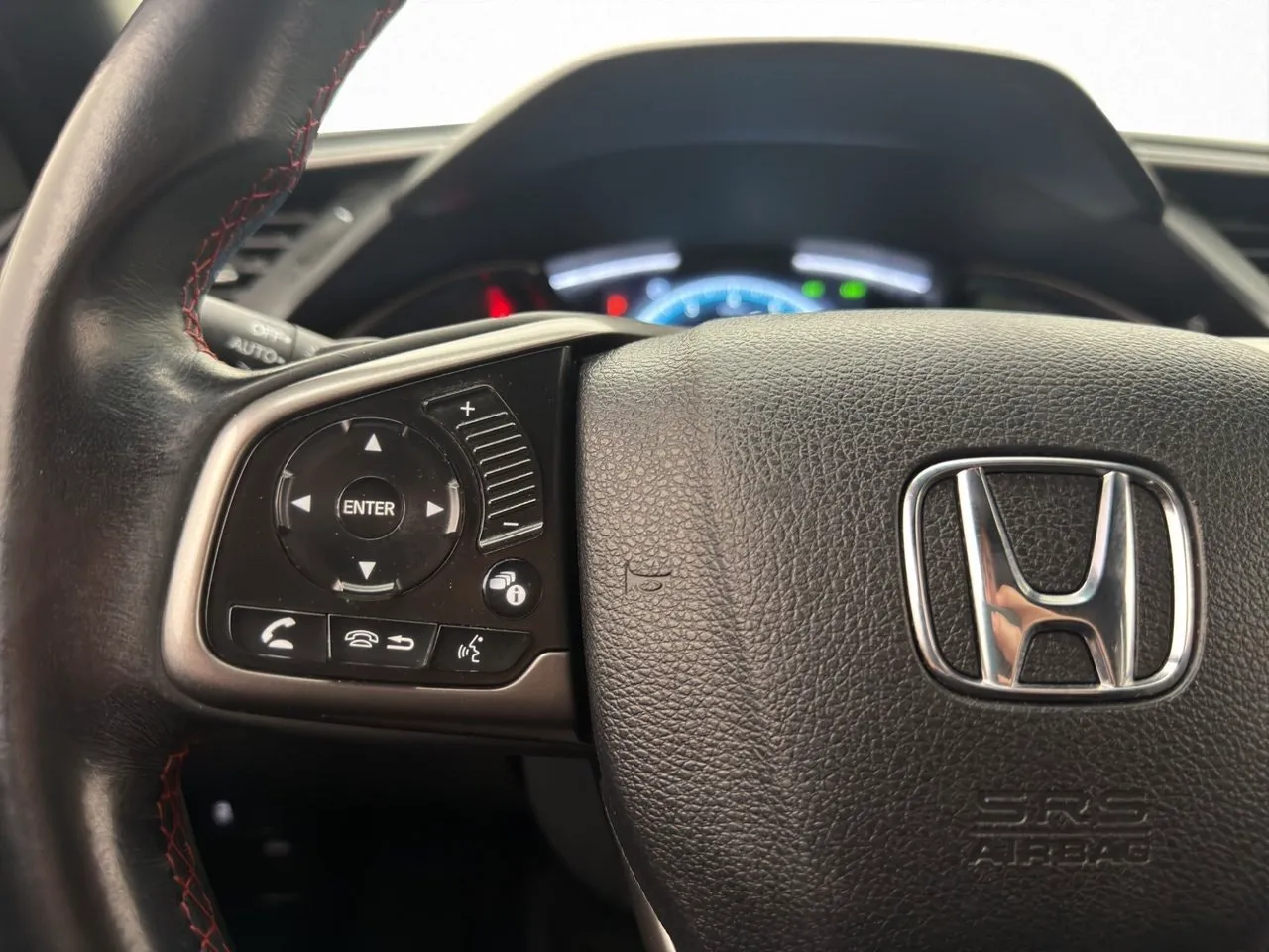 Vehicle image 14