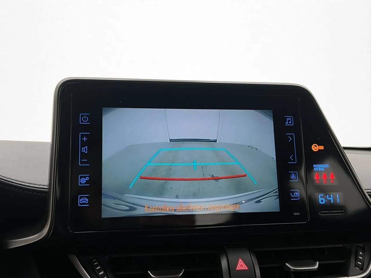 Vehicle image 14