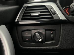 BMW 330 bild 15