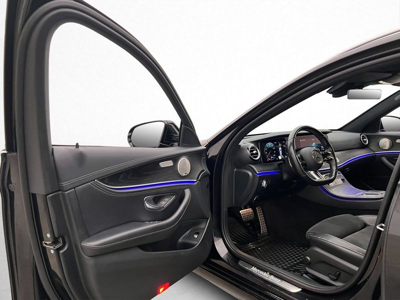 Mercedes E300 bild 11