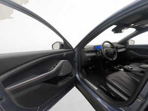 Ford Mustang Mach-E bild 11