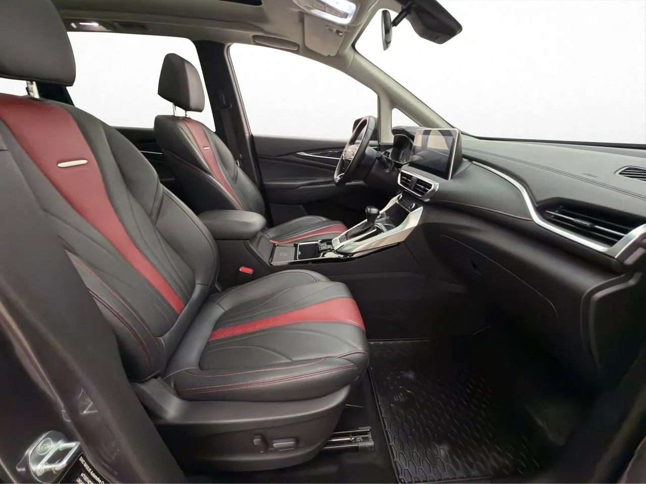 Vehicle image 19