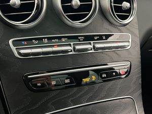 Mercedes GLC300 bild 26