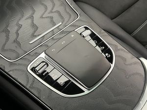 Mercedes GLC300 bild 27
