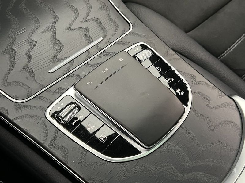 Mercedes GLC300 bild 27