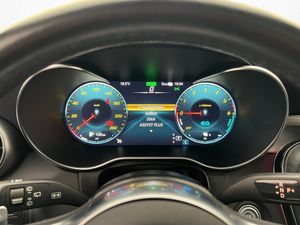 Mercedes GLC300 bild 18
