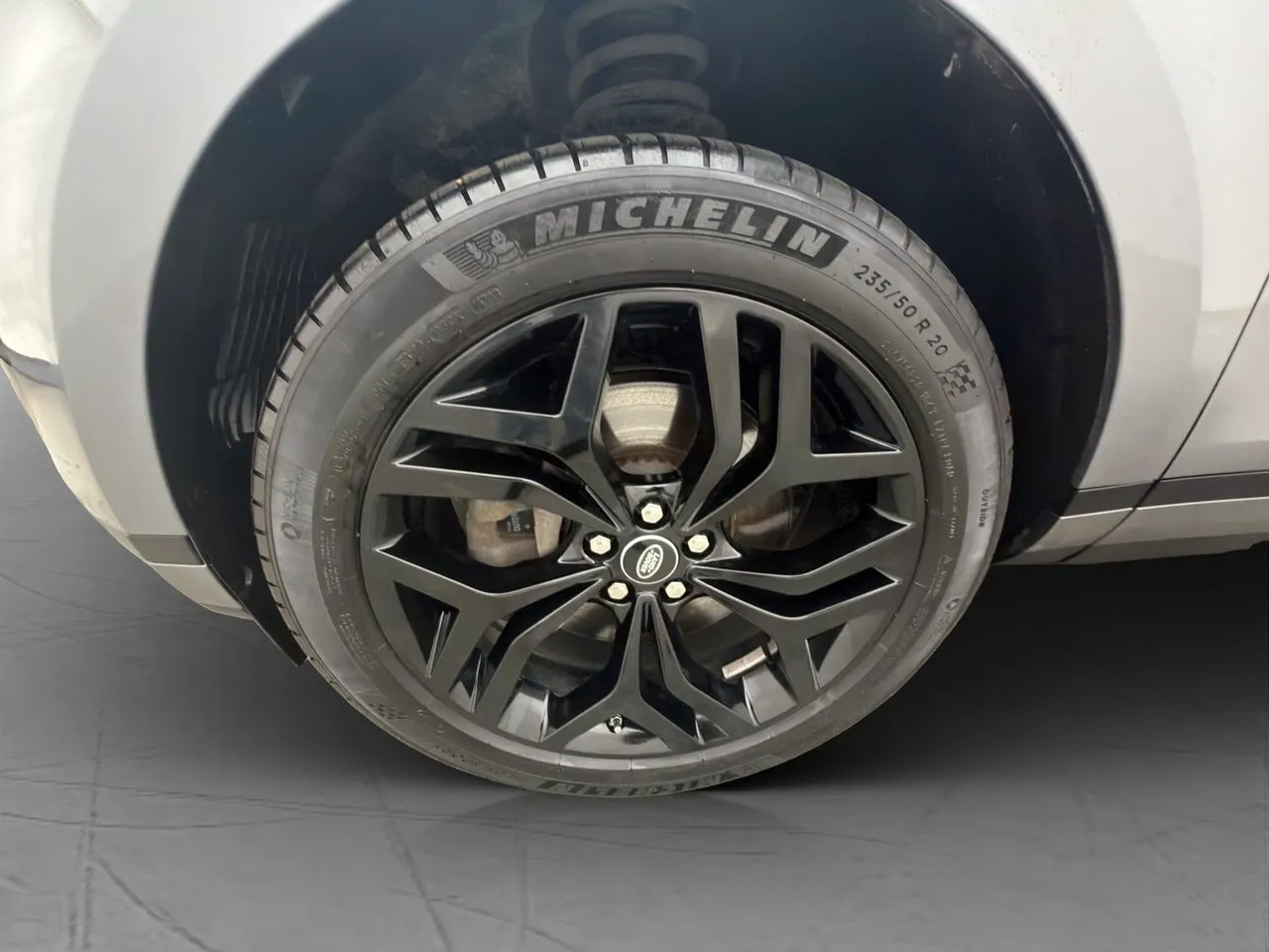Vehicle image 31