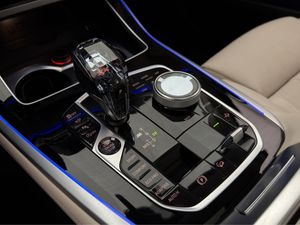BMW X7 bild 24