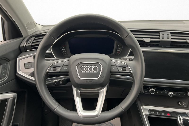 Audi Q3 bild 10