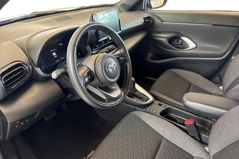 Toyota Yaris Cross bild 8