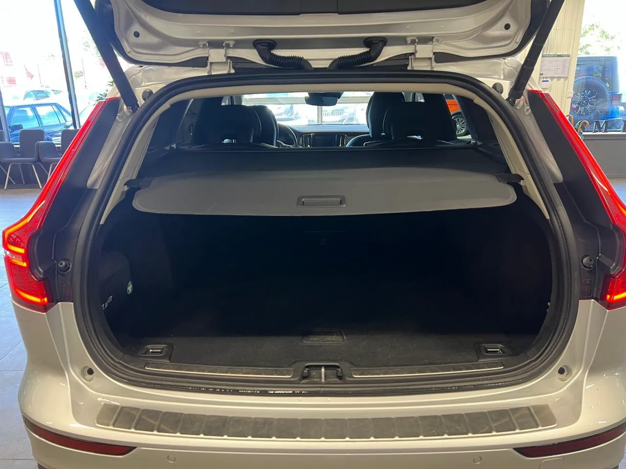 Vehicle image 22