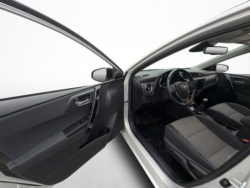 Toyota Auris bild 12