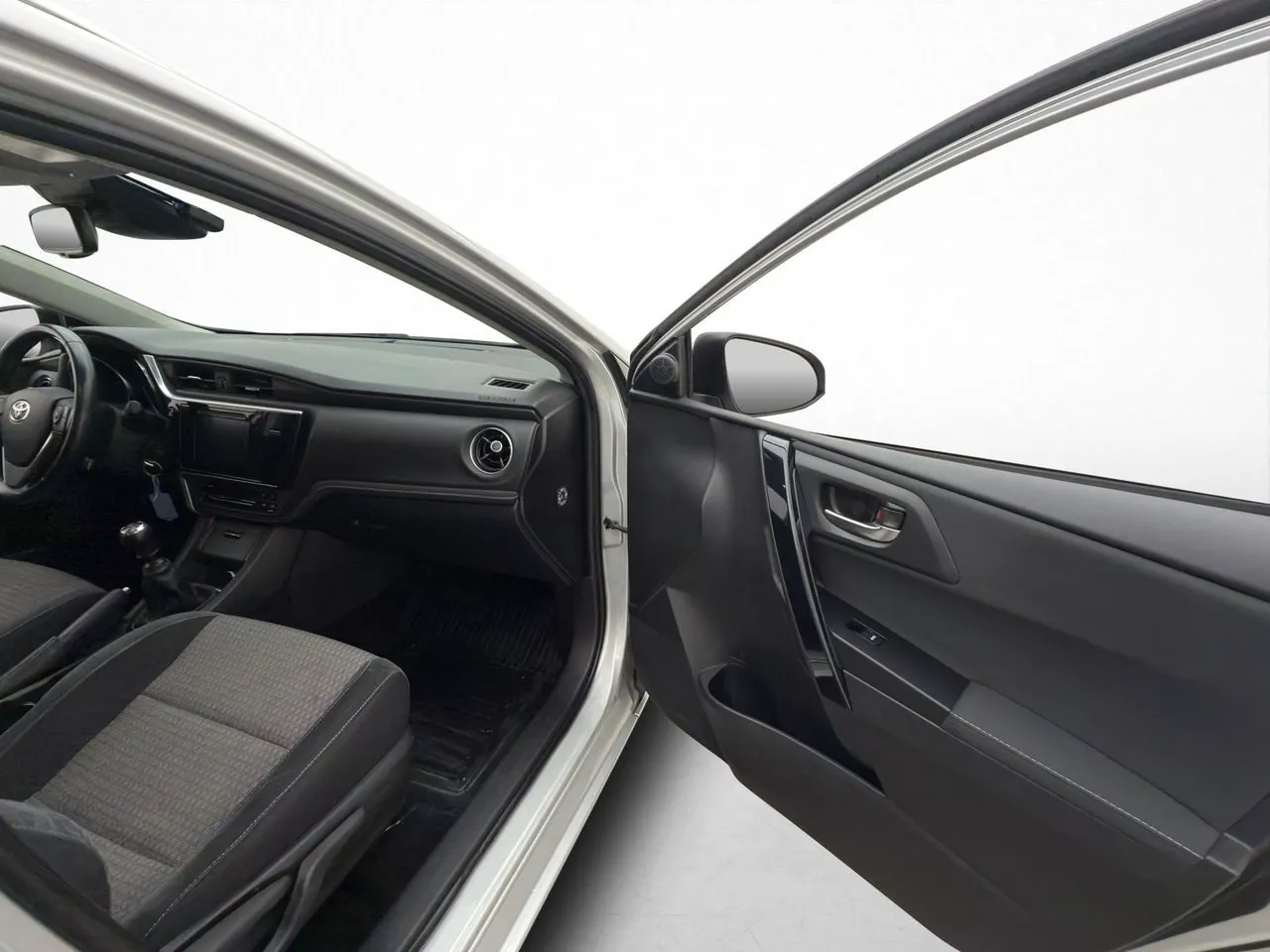Vehicle image 14