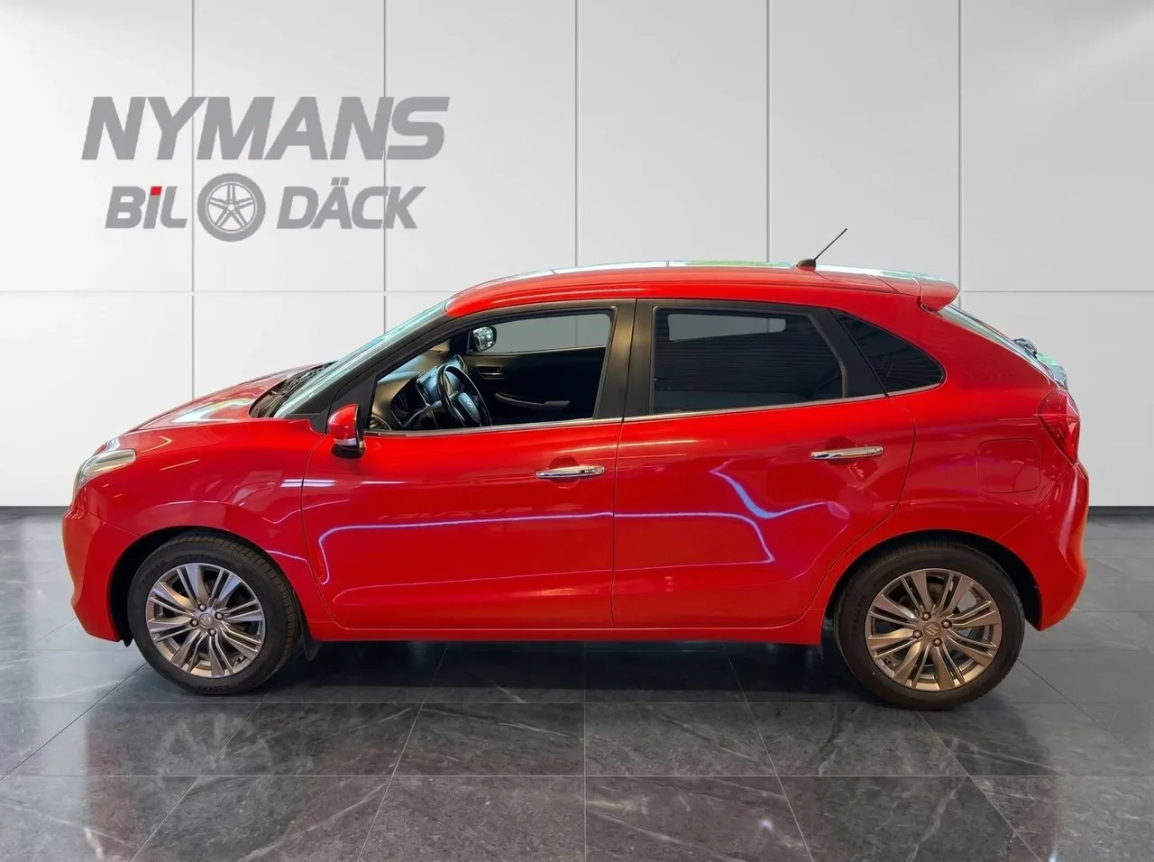 Vehicle image 5