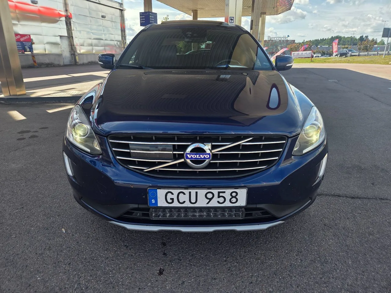 Vehicle image 21