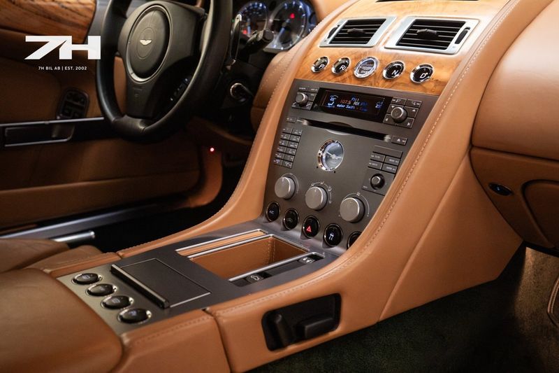 Aston Martin DB9 bild 14