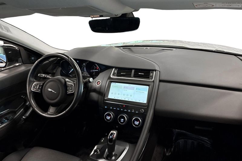 Jaguar E-Pace bild 15