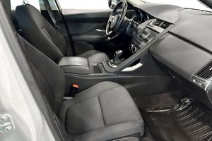 Jaguar E-Pace bild 14