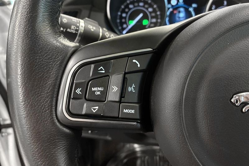 Jaguar E-Pace bild 21