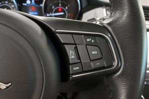 Jaguar E-Pace bild 22