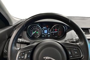 Jaguar E-Pace bild 12