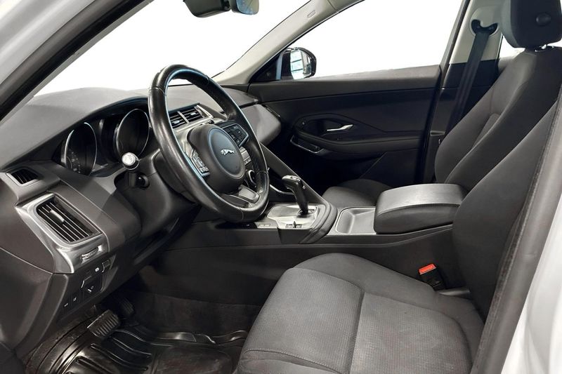 Jaguar E-Pace bild 13