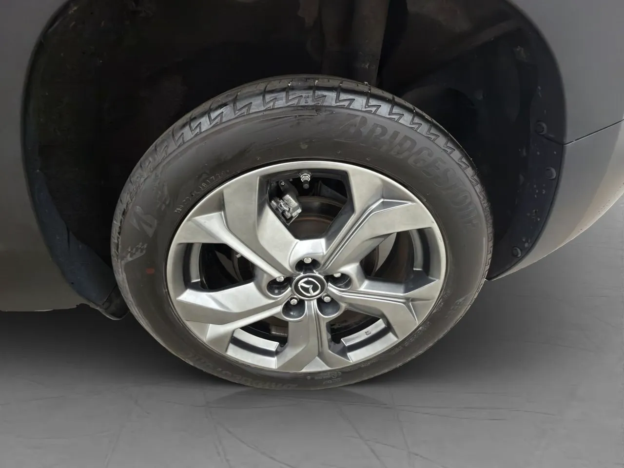 Vehicle image 30