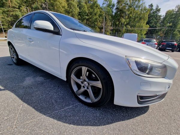 Volvo S60 D4 181hk Automat Momentum Business Edition Pro Nyservad - 2014