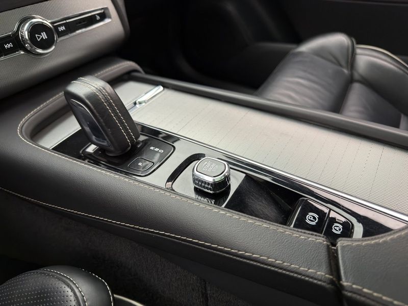 Volvo XC90 bild 31