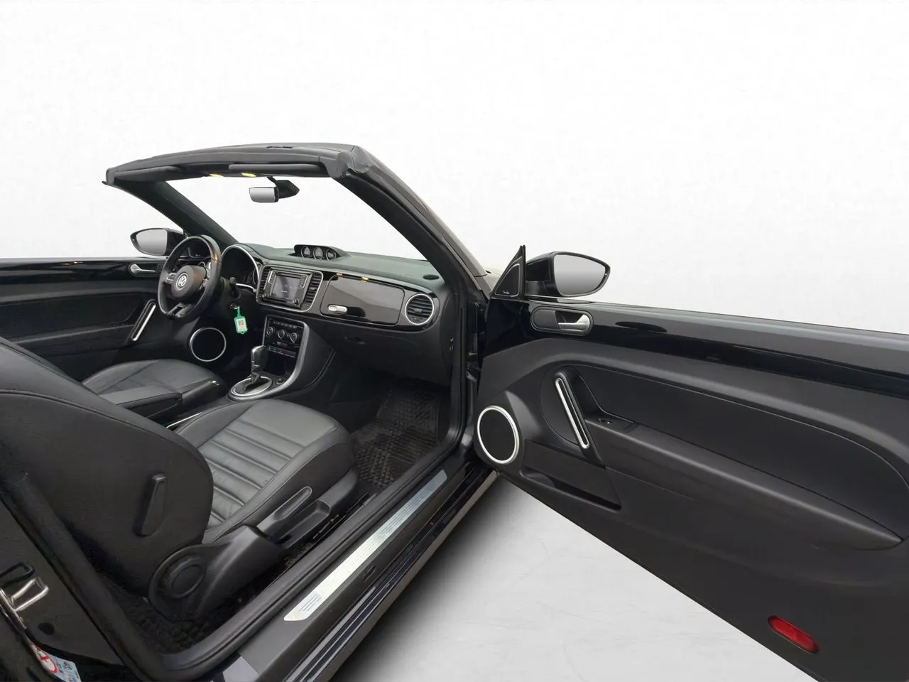 Vehicle image 24