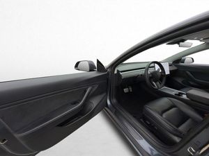 Tesla Model 3 bild 10
