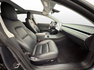 Tesla Model 3 bild 21
