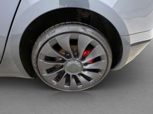 Tesla Model 3 bild 30