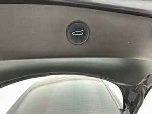 Tesla Model 3 bild 28