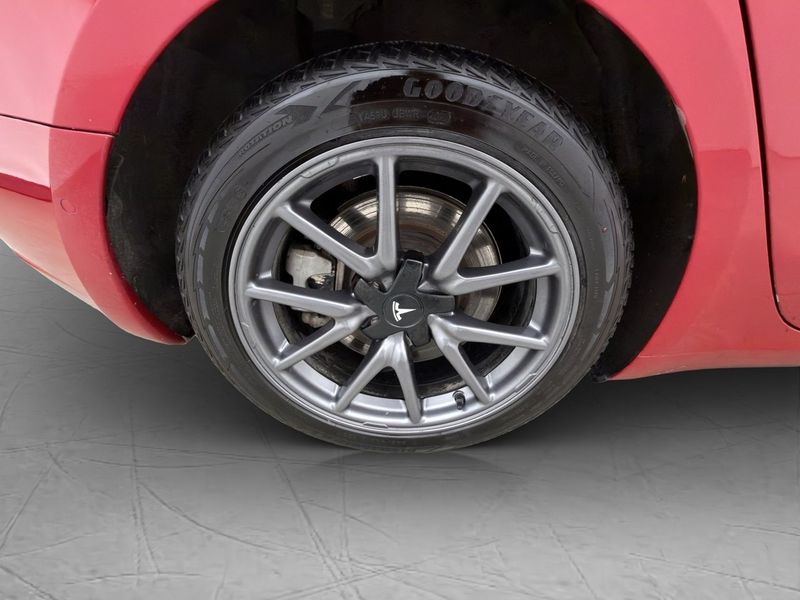 Tesla Model 3 bild 26
